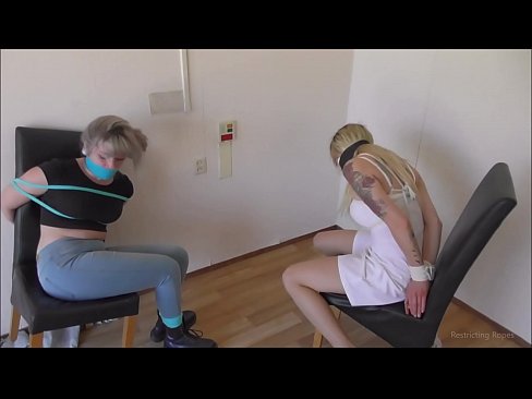 ❤️ Dejwe / mare ak gagged / demwazel nan detrès ️❌ Porno fb nan nou